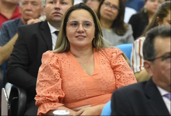 Prefeita de Capitão Gervásio Oliveira, Gabriela Luz.(Imagem:Reprodução/Facebook Gabriela Luz)
