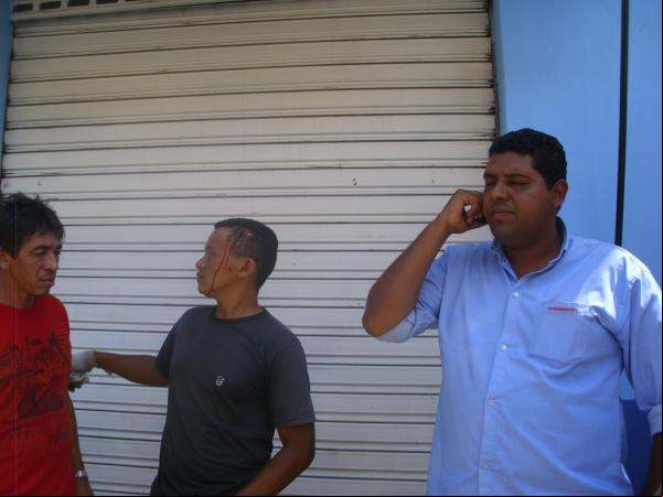 Motoqueiro e motorista do veículo.(Imagem:FlorianoNews)