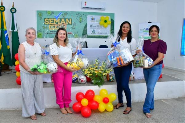 Prefeitura de Floriano realiza premiação