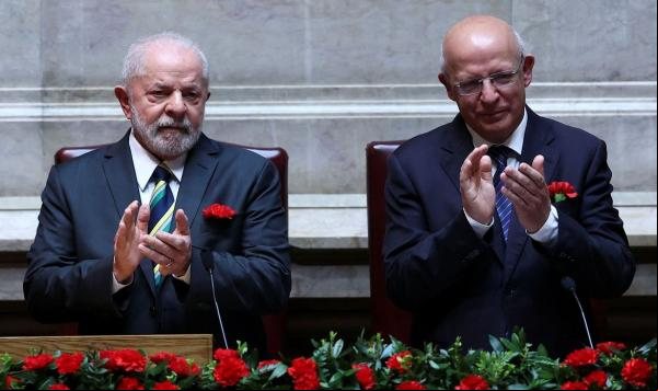 Presidente discursou na Assembleia da República, parlamento português.(Imagem:Rodrigo Antunes/Reuters/Direitos Reservados)