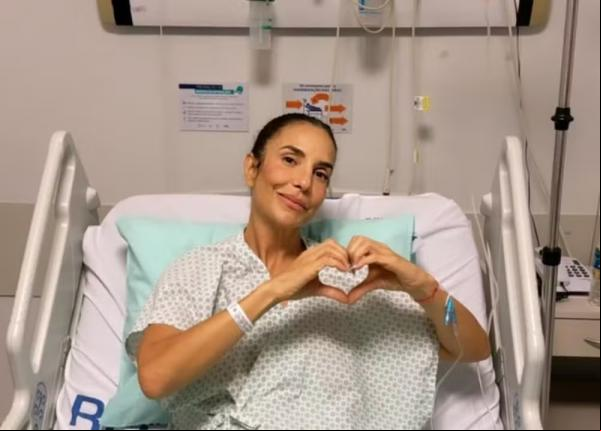 A cantora Ivete Sangalo, internada com pneumonia após maratona carnavalesca.(Imagem:Reprodução/Instagram)