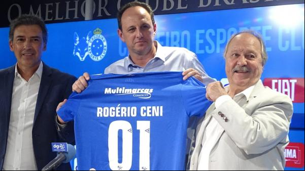 Treinador, que estava no Fortaleza, assume vaga deixada por Mano, na semana ada, e mira, também, recuperação no Brasileiro.(Imagem:Gabriel Duarte)