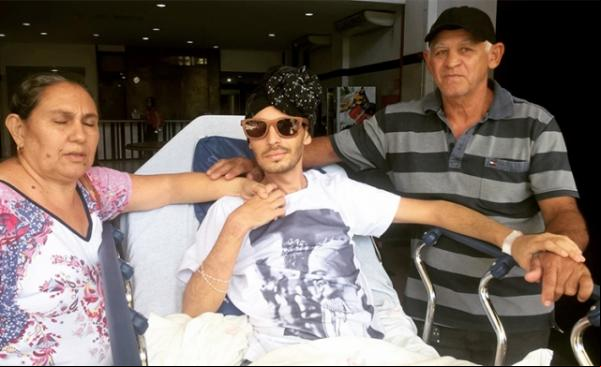 Jader recebe alta de hospital após um mês internado por grave acidente.(Imagem:florianonews.piauiconectado.com)