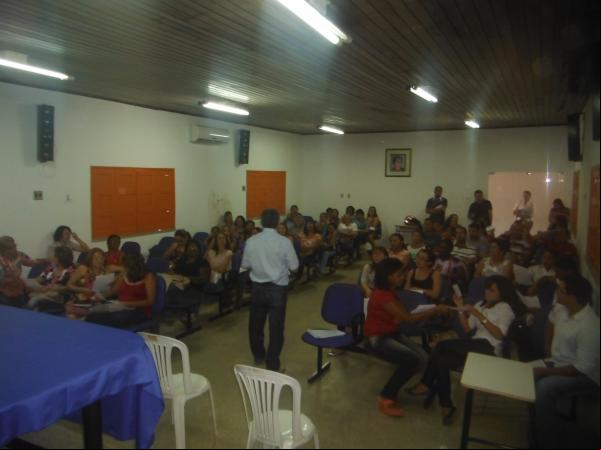 Sec. de Educação realizou reunião com diretores das escolas municipais.(Imagem:FlorianoNews)