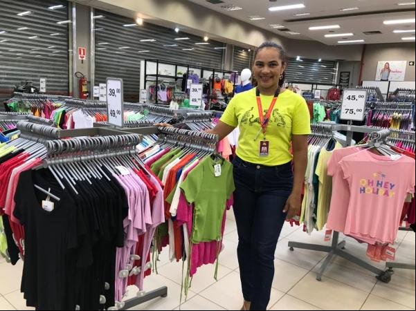 Jaqueline, setor de moda Paraíba(Imagem:FlorianoNews)