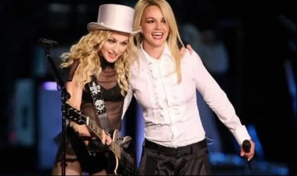 Madonna e Britney Spears cantam juntas, na turnê