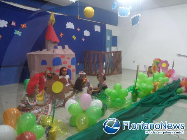 Alunos da Educação Infantil do SESC apresentaram peça teatral para os pais.(Imagem:FlorianoNews)