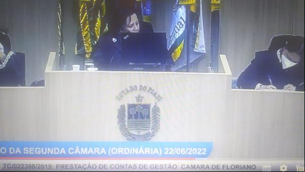 Câmara Municipal de Floriano tem contas aprovadas durante a gestão do ex-vereador, Maurício Bezerra(Imagem:Reprodução)