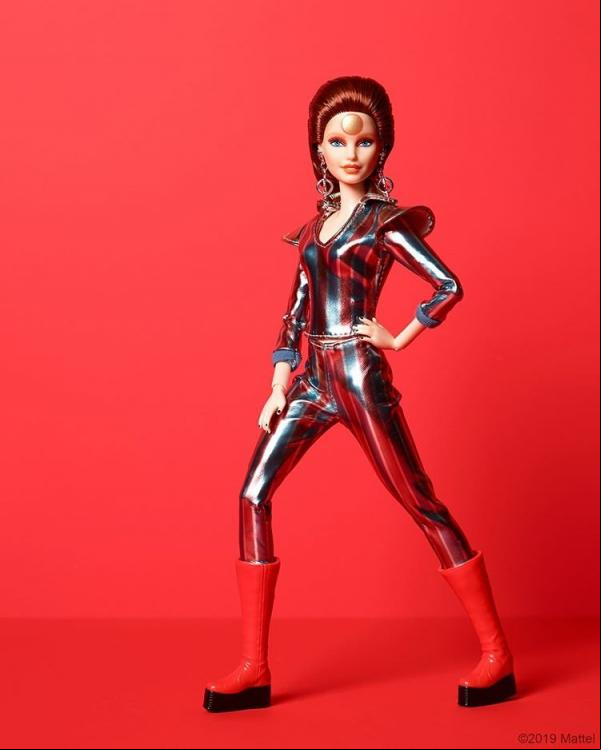 Barbie homenageia David Bowie. (Imagem:Barbie/Reprodução Instagram)