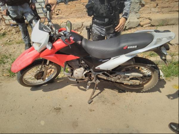 Criminosos abandonaram veículo modelo BROS 160, que constava como registro de roubo/furto na cidade de Barão de Grajaú.(Imagem:Divulgação )