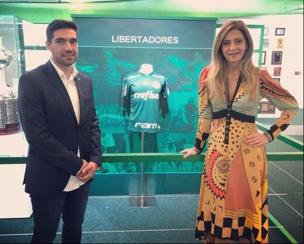 Além de manter as principais peças do elenco, o Palmeiras segue em busca de mais contratações para reforçar o grupo no Mundial de Clubes. O principal foco é em um centroavante que(Imagem:Reprodução)