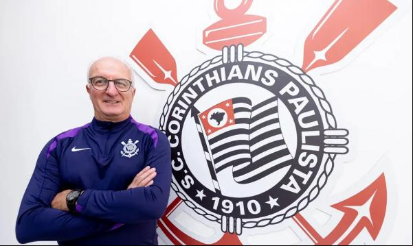 Dorival Júnior é anunciado como novo técnico do Corinthians, em 28/04/2025.(Imagem:RODRIGO COCA/AGÊNCIA CORINTHIANS/PROIBIDA REPRODUÇ)