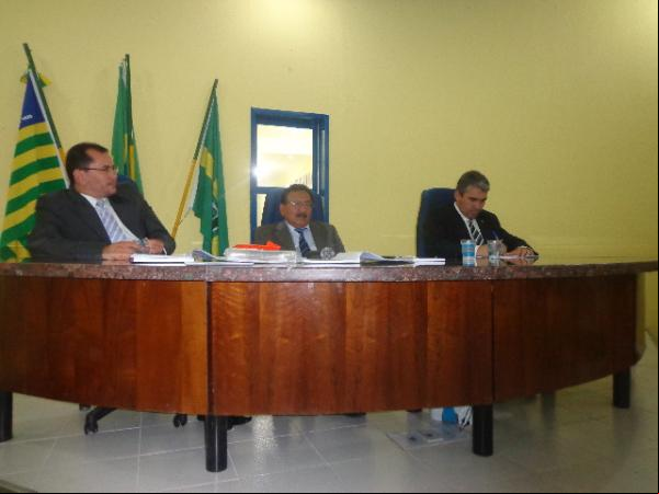 Everaldo Elvas reassume cadeira na Câmara e participa de Sessão Ordinária.(Imagem:FlorianoNews)