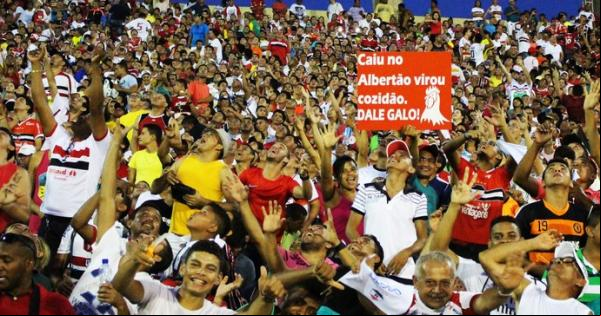 Final resgata ânimo do torcedor(Imagem:Abdias Bideh/GloboEsporte.com)