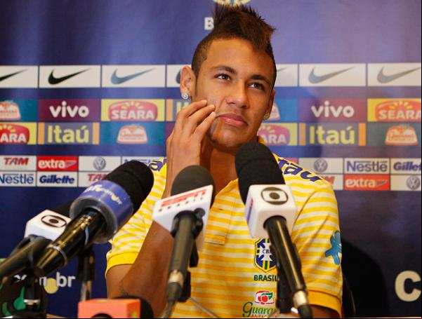 Neymar durante entrevista coletiva da Seleção na Costa Rica antes de amistoso.(Imagem:Rafael Ribeiro/CBF)