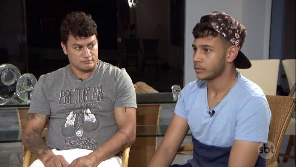 Popó e o filho Juan, homossexual assumido.(Imagem:Reprodução/SBT)