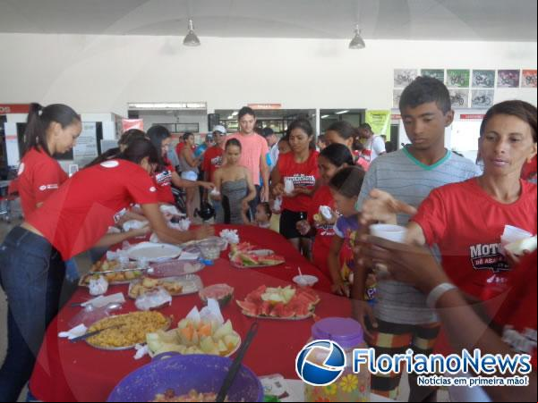 Cajueiro Motos comemora Dia do Motociclista com moto eio em Floriano. (Imagem:FlorianoNews)