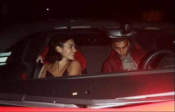 A atriz foi fotografada com Younes Bendjima deixando um restaurante nessa segunda-feira.(Imagem:Mega/The Grosby Group)