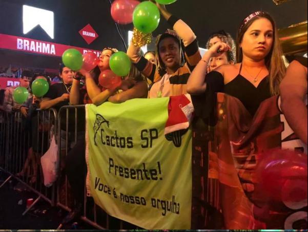 Fã de Juliette viaja de São Paulo à Paraíba para acompanhar show da artista.(Imagem:Bruna Couto/g1 )