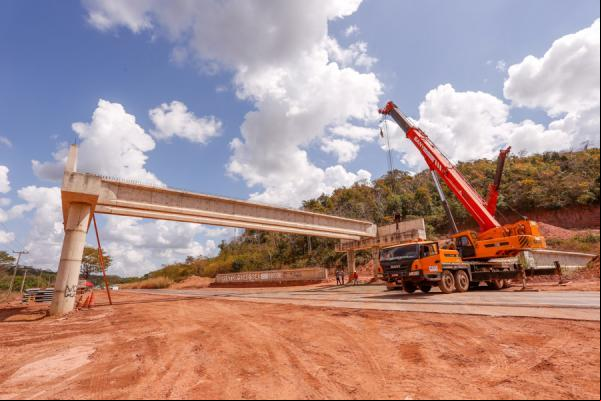 Construçao do viaduto(Imagem: Lucas Dias/GP1)