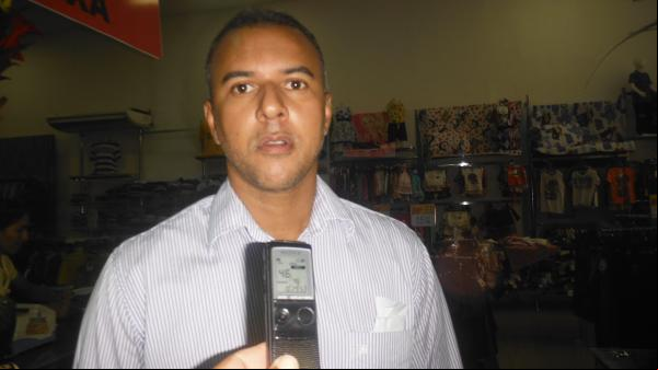 Zezinho, gerente da Nortista Confecções.(Imagem:FlorianoNews)