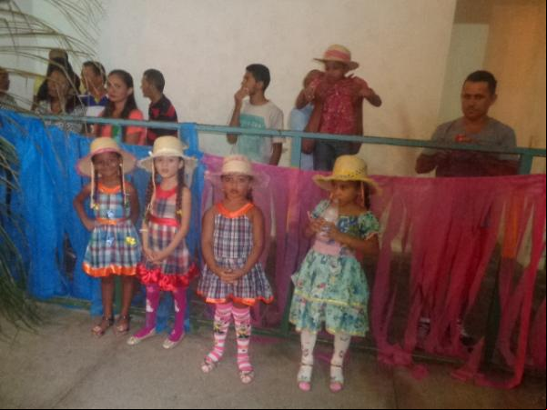 Escola Mega de Floriano realiza arraiá junino.(Imagem:FlorianoNews)