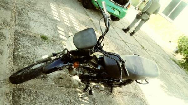 Força Tática apreende motocicleta utilizada em assalto e recupera pertences de vítima.(Imagem:FlorianoNews)