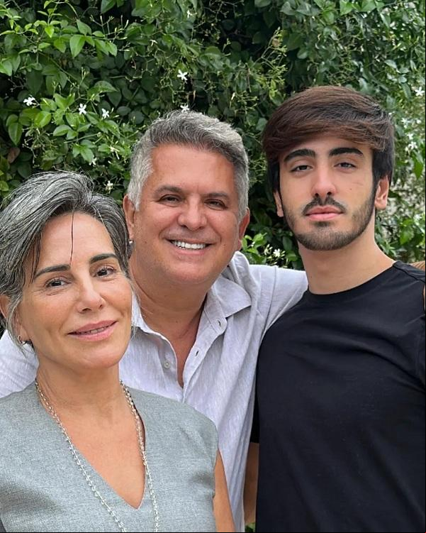 Gloria Pires, Orlando Morais e Bento.(Imagem:Reprodução/Instagram)