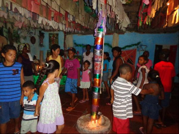 Dia de São Cosme e Damião é festejado com distribuição de bombons em Floriano.(Imagem:FlorianoNews)
