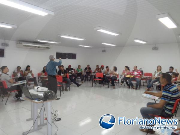 Concessionária Honda Cajueiro Motos realiza palestra motivacional em Floriano.(Imagem:FlorianoNews)