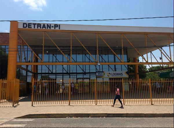 Detran-PI retoma serviços por agendamento eletrônico.(Imagem:IzabellaPimentel/florianonews.piauiconectado.com)