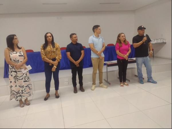 Reunião alinha detalhes com ambulantes para o Zé Pereira de Barão de Grajaú, garantindo organização e segurança.(Imagem:FlorianoNews)