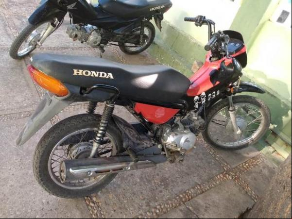 Motocicletas roubadas são recuperadas pela PM de Floriano.(Imagem:FlorianoNews)