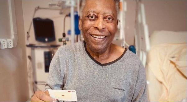 Pelé receberá alta nesta quinta-feira (30)(Imagem:Reprodução)