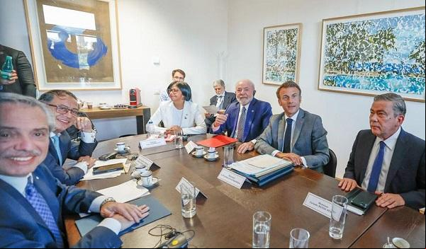 Encontro ocorreu paralelo à Cúpula Celac-União Europeia, na Bélgica.(Imagem:Ricardo Stuckert/PR)