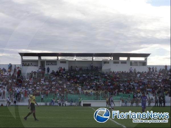 Cori-Sabbá empata em jogo contra o Piauí e ambos são eliminados do Campeonato Piauiense.(Imagem:FlorianoNews)