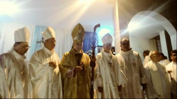 Missa solene marcou Jubileu Sacerdotal de Dom Fernando Panico em Floriano.(Imagem:FlorianoNews)