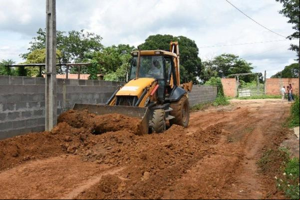 Bairro Cajueiro II recebe serviços de correção de solo.(Imagem:SECOM)