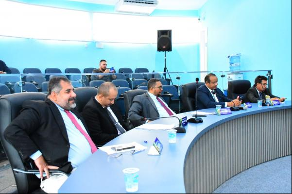 Câmara de Floriano encerra sessão sem votar os projetos da pauta do dia(Imagem:CMF)