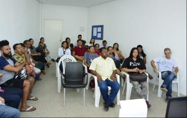 Secretaria de Cultura realiza reunião com grupos inscritos na Lei Professor Moreira em Floriano(Imagem:Secom)