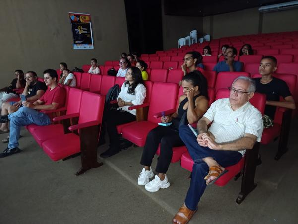 Cineasta Franklin Pires ministra oficina de cinema de baixo orçamento em Floriano através do projeto Cine Maria(Imagem:FlorianoNews)