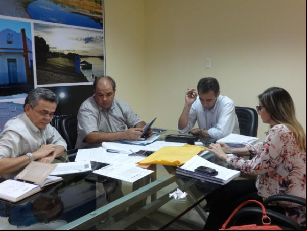 Prefeito viajou à capital piauiense em busca de recursos para Floriano.(Imagem:FlorianoNews)