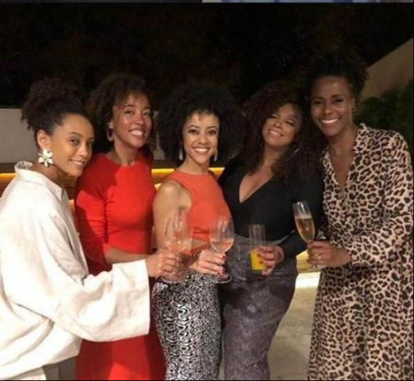 Maju Coutinho faz 41 com festa entre amigas.(Imagem:Reprodução/Instagram)