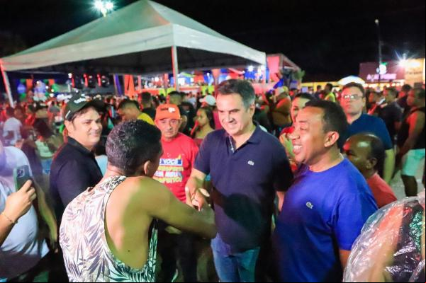 Ciro Nogueira participa do tradicional Zé Pereira de José de Freitas(Imagem:Ascom)