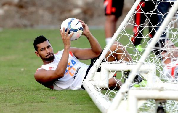 André Santos teve contrato rescindido com o Flamengo no começo do mês.(Imagem:Cezar Loureiro / Agência O Globo)