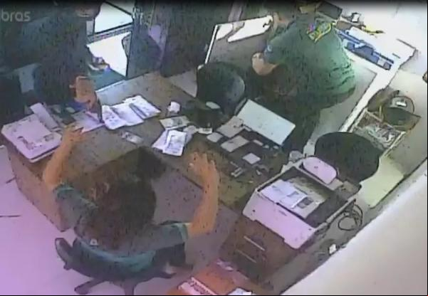 Assalto em posto de combustíveis em Parnaíba, no litoral do Piauí.(Imagem:Reprodução)