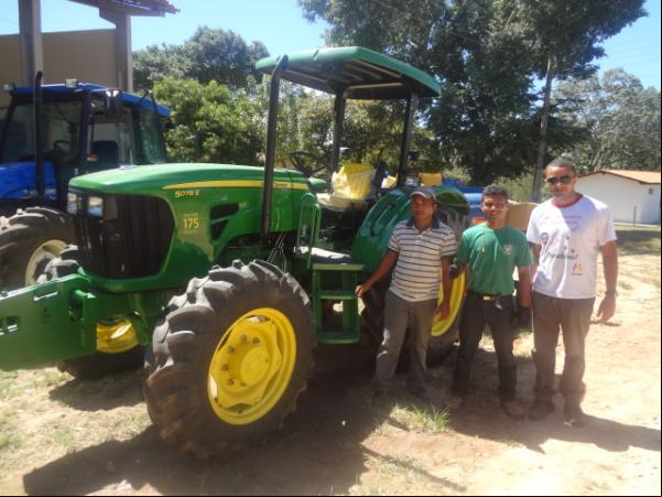 Operadores de máquinas agrícolas de Floriano am por capacitação.(Imagem:FlorianoNews)