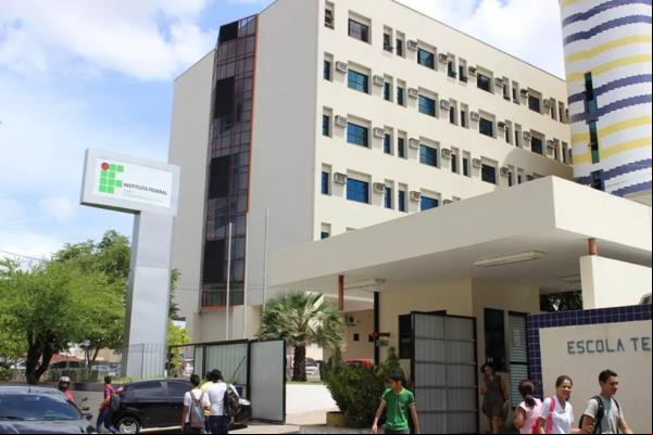 Prédio Central do IFPI em Teresina.(Imagem:Gil Oliveira/G1)