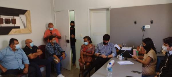 Vereadores de Floriano se reúnem para discutir as dificuldades do HRTN(Imagem:FlorianoNews)
