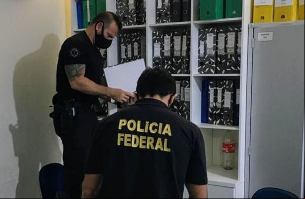 Operação da PF investiga suspeita de superfaturamento na compra de testes para Covid-19 e cumpre mandados em Picos.(Imagem:Divulgação/PF)